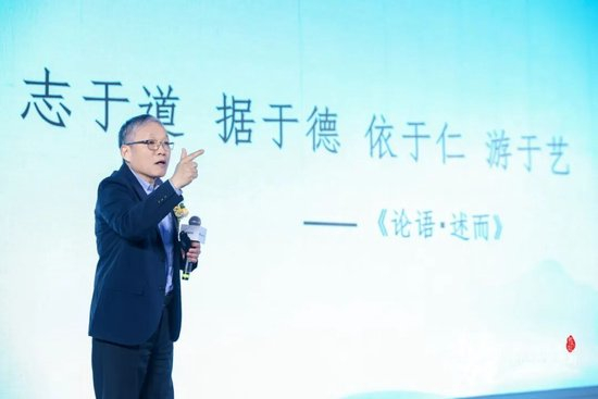 人工智能与未来教育，熊璋在新浪&微博2025教育盛典上的分享