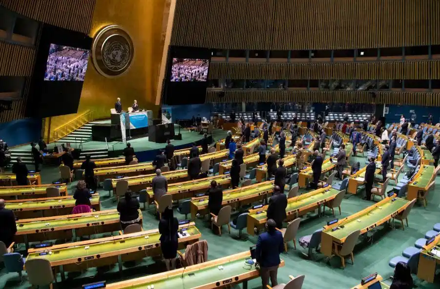 捍卫文明、法治、主权平等，还是默许野蛮、霸权、弱肉强食？