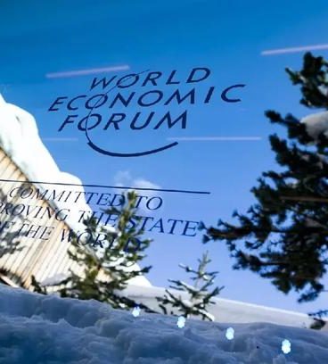 放弃对大国承诺的幻想,在多元合作中寻求自立自强